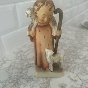 Hummel Goebel 6-1/2” ‘good shepherdpherd’ figurine W. Germany.